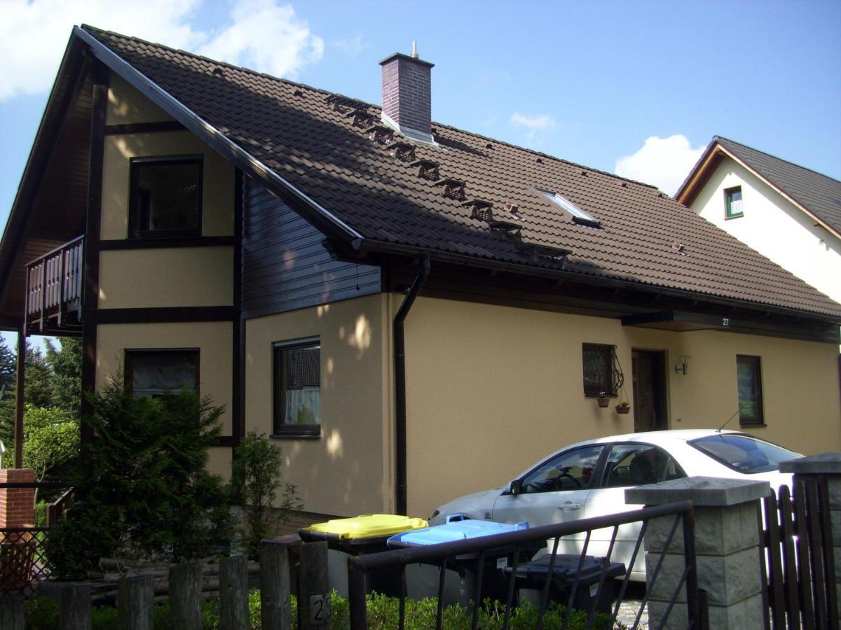 Ferienwohnung Braeuer Chemnitz Bagian luar foto